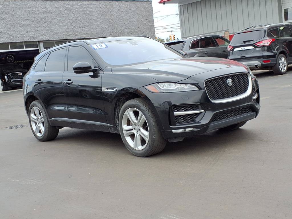 Used 2019 Jaguar F-PACE R-Sport AWD/4WD image 7