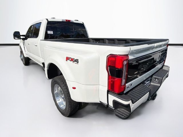 New 2027 Ford F450 Platinum w/ FX4 Off-Road Package AWD/4WD image 5