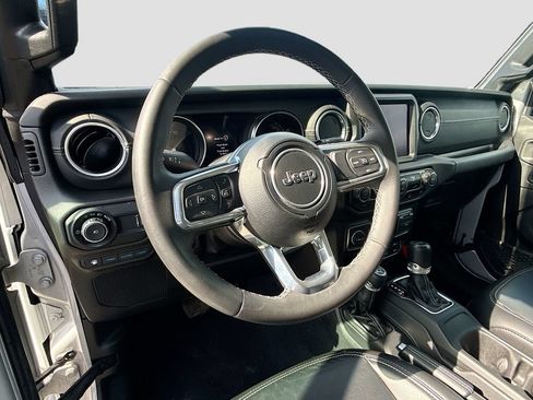 Used 2023 Jeep Wrangler Unlimited Sahara AWD/4WD image 12