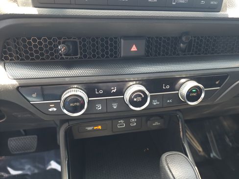 Certified 2024 Honda CR-V EX image 20