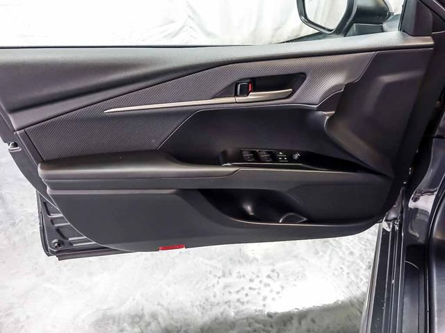 Used 2025 Toyota Camry SE FWD image 24