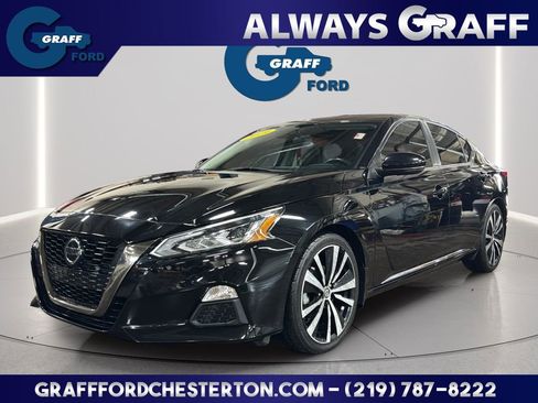 Used 2019 Nissan Altima 2.5 SR w/ SR Premium Package image 1