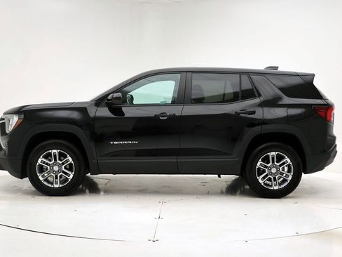 Used 2025 GMC Terrain Elevation AWD/4WD image 5