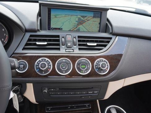 Used 2013 BMW Z4 sDrive35i RWD image 16