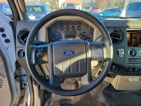 Used 2009 Ford F450 XL image 22
