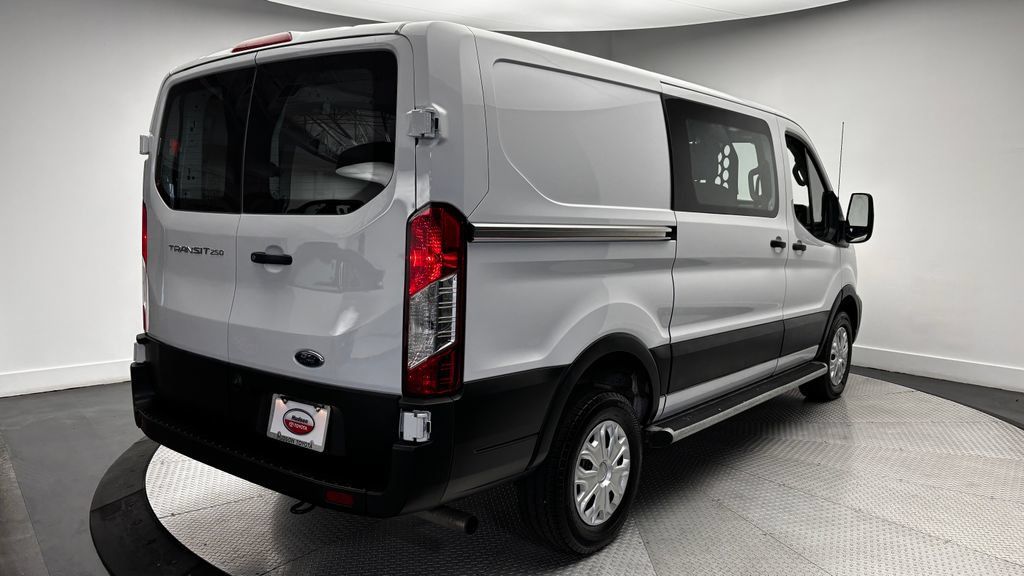 Used 2025 Ford Transit 250 Low Roof w/ Exterior Upgrade Package RWD image 32