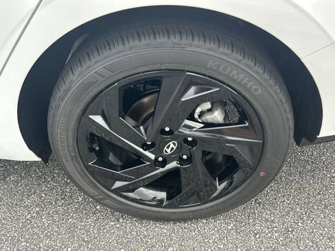New 2026 Hyundai Elantra Sport FWD image 19