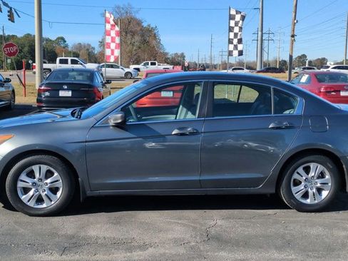 Used 2011 Honda Accord LX image 5