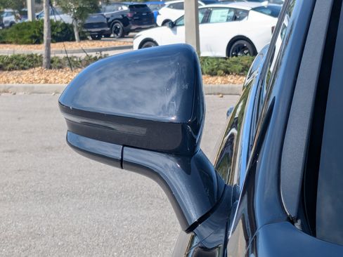 Used 2017 Lincoln MKX Reserve image 12