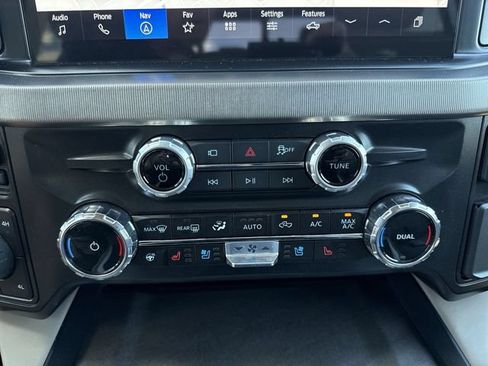 Used 2026 Ford F350 Platinum w/ Platinum Plus Package AWD/4WD image 19
