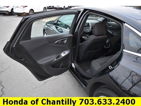 Used 2019 Chevrolet Malibu LT image 33