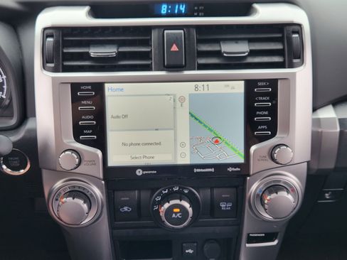 Used 2022 Toyota 4Runner SR5 Premium w/ Moonroof Package AWD/4WD image 17