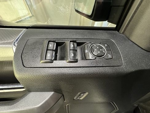 Used 2017 Ford F150 XLT w/ Equipment Group 302A Luxury AWD/4WD image 22