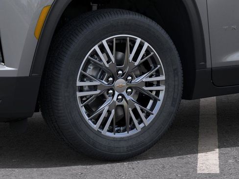 New 2026 Chevrolet Traverse LT image 9
