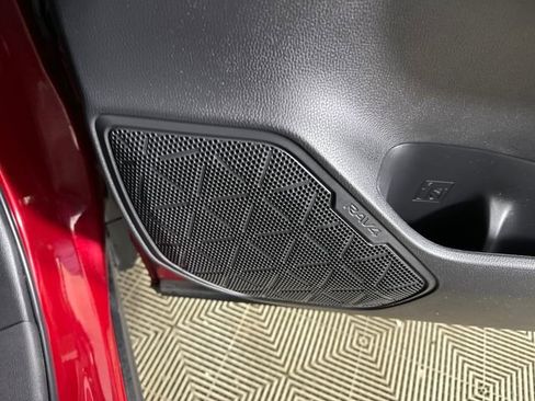 Used 2023 Toyota RAV4 XLE w/ Convenience Package image 27