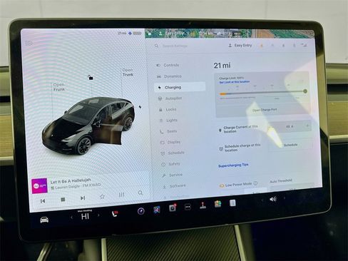 Used 2020 Tesla Model Y Long Range image 19