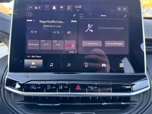 New 2026 Jeep Compass Limited image 19