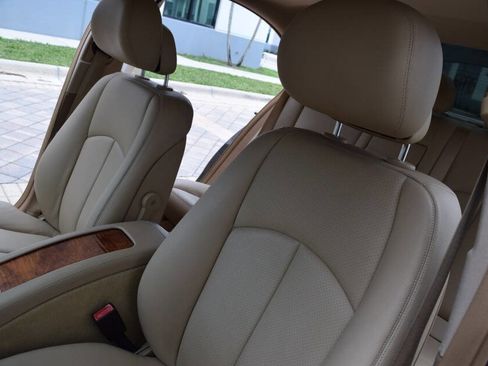 Used 2008 Mercedes-Benz E 350 4MATIC Sedan image 39