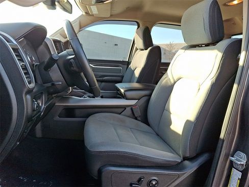 Used 2019 RAM 1500 Big Horn image 13