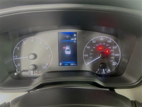 Used 2025 Toyota Corolla LE image 14