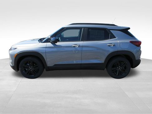 New 2026 Chevrolet TrailBlazer LT w/ Convenience Package FWD image 3