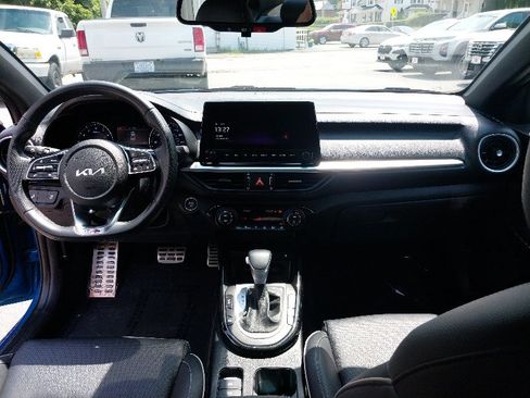 Used 2023 Kia Forte GT-Line w/ GT-Line Premium Package FWD image 18