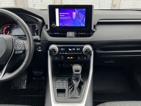 Used 2023 Toyota RAV4 XLE image 19