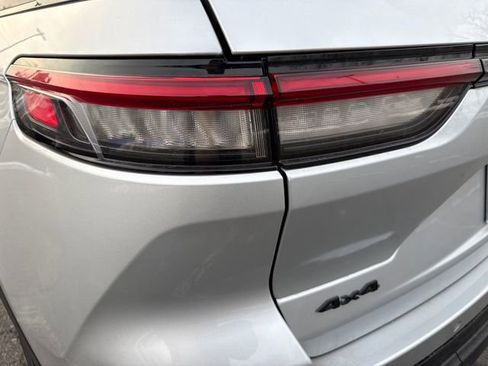 New 2025 Jeep Grand Cherokee Limited image 12