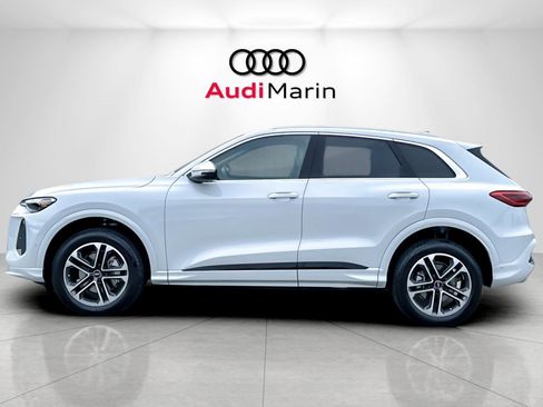 New 2025 Audi Q5 Premium image 2