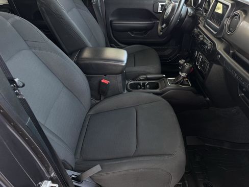 Used 2020 Jeep Wrangler Unlimited Sport S image 21