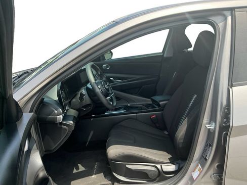 Used 2024 Hyundai Elantra SEL FWD image 14