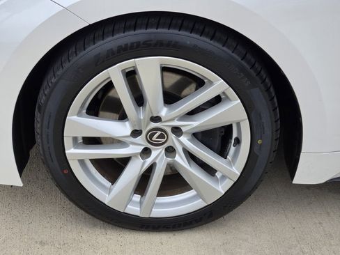 Used 2023 Lexus IS 300 w/ Comfort Package RWD image 7