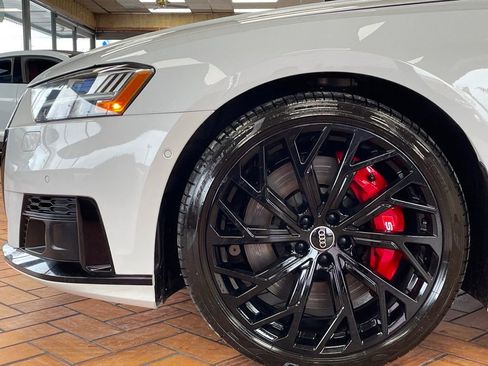 Used 2021 Audi S8 L image 6