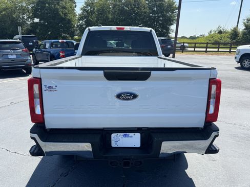 Certified 2026 Ford F250 XL w/ XL Chrome Package AWD/4WD image 6