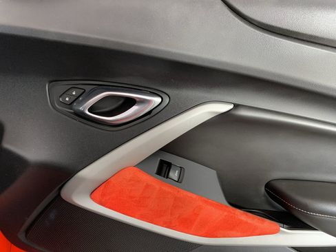 Used 2020 Chevrolet Camaro LT RWD image 32
