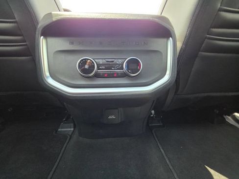Certified 2025 Ford Expedition Max Platinum w/ Stealth Appearance Package AWD/4WD image 43
