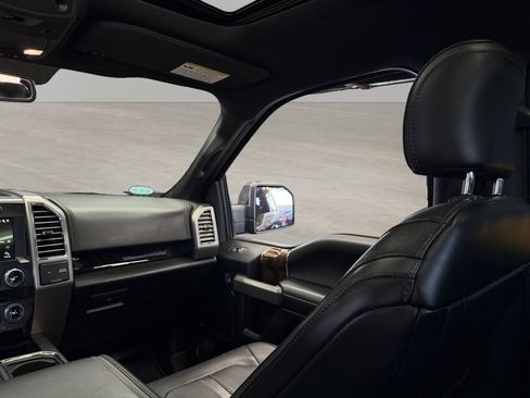 Used 2016 Ford F150 Platinum w/ Equipment Group 701A Luxury AWD/4WD image 28