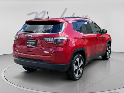 Used 2017 Jeep Compass Latitude w/ Popular Equipment Group AWD/4WD image 7