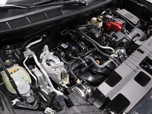 Certified 2025 Nissan Kicks S image 14