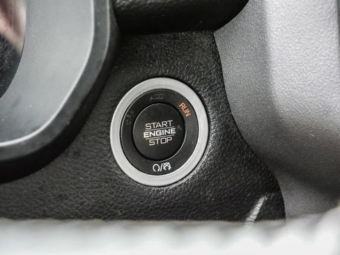 Used 2020 RAM 1500 Big Horn AWD/4WD image 31
