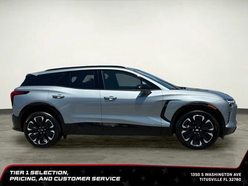 Used 2025 Chevrolet Blazer EV RS AWD/4WD image 8
