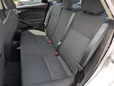 Used 2016 Ford Focus SE FWD image 29