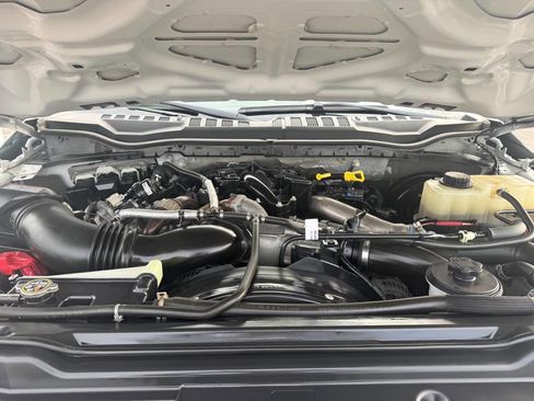 Used 2019 Ford F250 XLT w/ XLT Value Package image 14