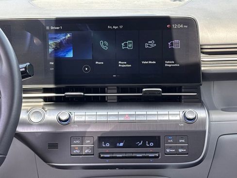 Used 2025 Hyundai Kona SEL FWD image 25