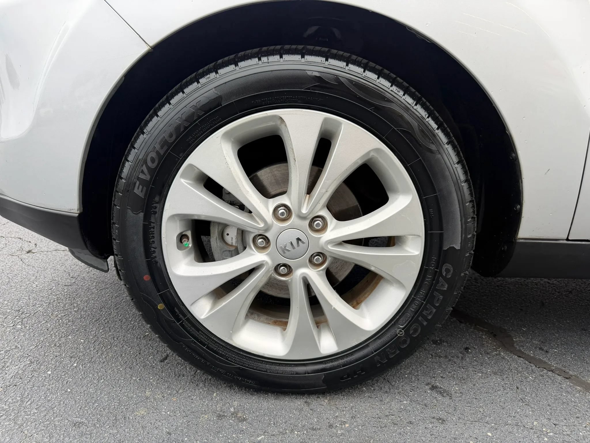 Used 2014 Kia Soul + FWD image 27