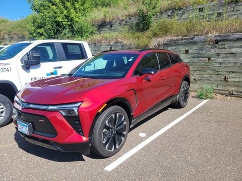 Used 2024 Chevrolet Blazer EV RS AWD/4WD image 2