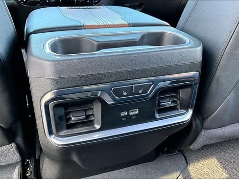 Used 2024 Chevrolet Silverado 2500 High Country w/ High Country Premium Package AWD/4WD image 11