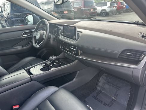 Used 2021 Nissan Rogue SL FWD image 28