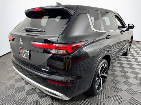Used 2023 Mitsubishi Outlander SE AWD/4WD image 7