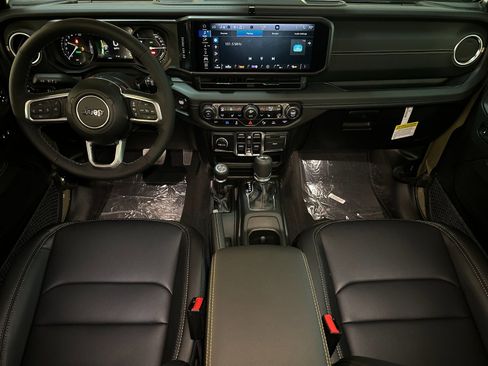 New 2025 Jeep Wrangler Unlimited Sahara image 12